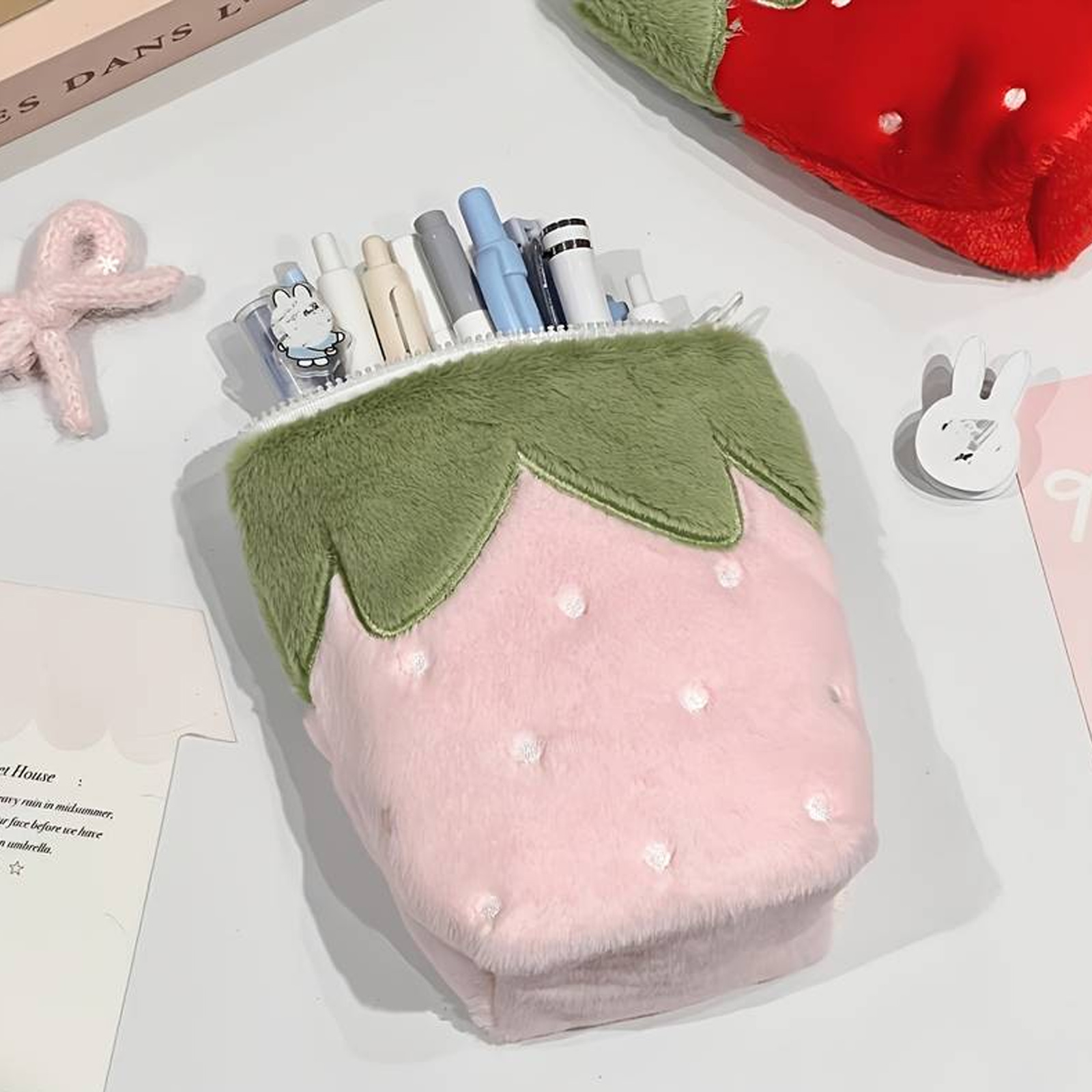 和風ヴィンテージイチゴ柄縦型ペンケース、柔らかいプラッシュデ - Stationery And Office Supply Stores のレビューと価格